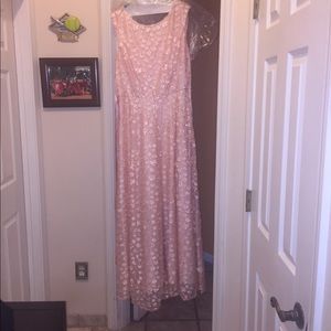 ACCEPTING OFFERS! Beautiful and long Tahari dress